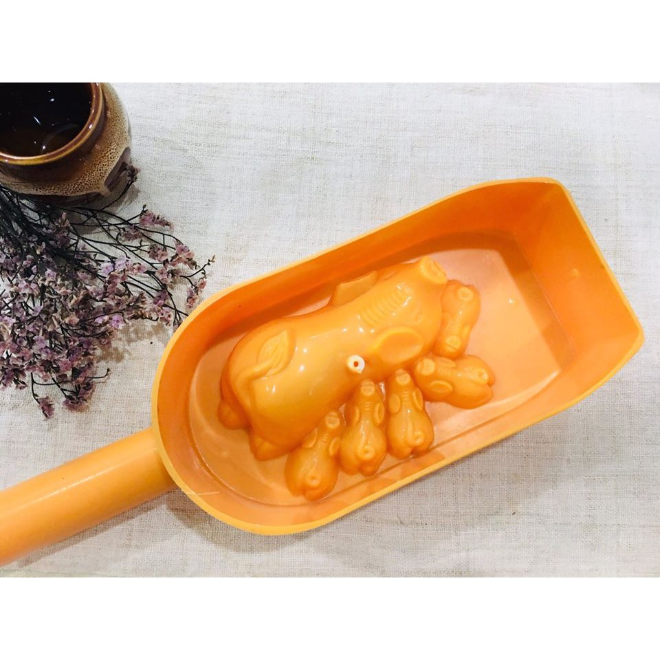 Khuôn trung thu gõ heo 300g (HLKTTVT03)