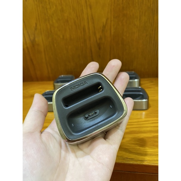 Dock 8800 Anakin màu bạc