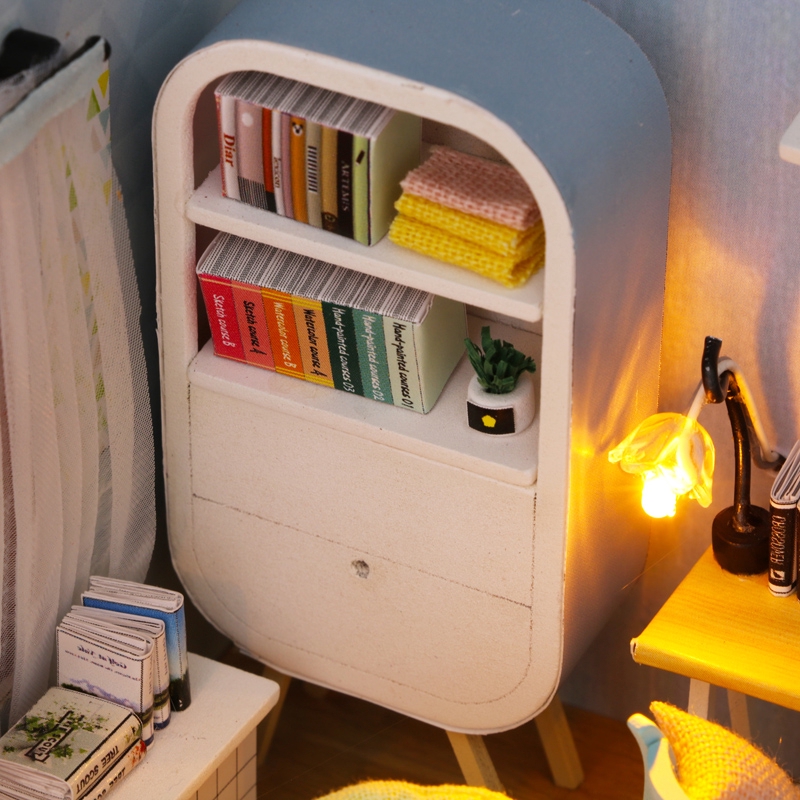 mô hình đồ chơi trang trí thủ công có nội thất phòng học Ding Dong mini thu nhỏ S903 có đèn tặng kèm kiếng chống bụi