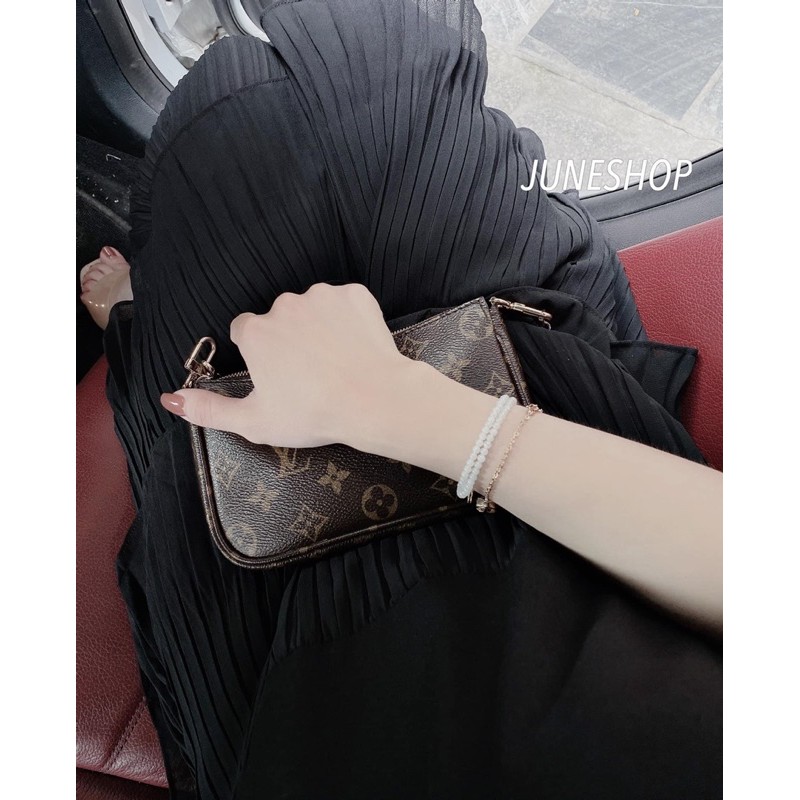 [Mã SKAMA06 giảm 8% tối đa 50K đơn 250K] VNU335 - VÁY ĐEN PHỐI DẬP LI 3 TẦNG | BigBuy360 - bigbuy360.vn