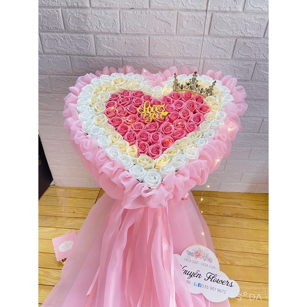 [Quà sinh nhật- quà 14/2] Bó hoa hồng sáp 99b cao cấp tặng kèm vương miệng và thiệp ( nhận đặt theo yêu cầu)