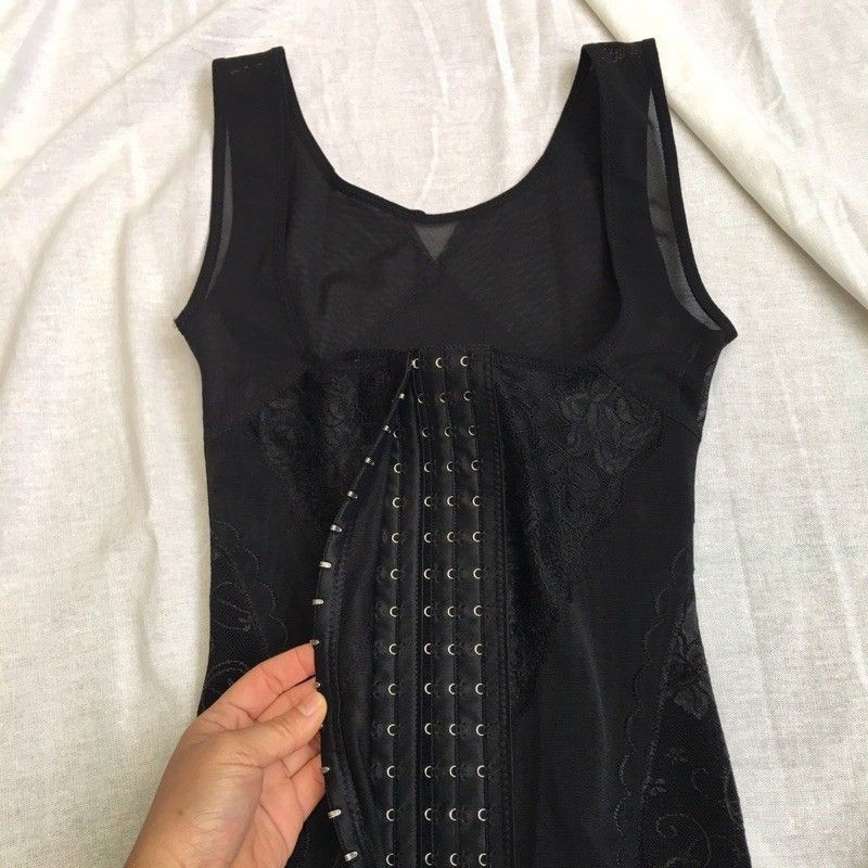 Áo gen định hình giúp nâng ngực, thon gọn vòng eo