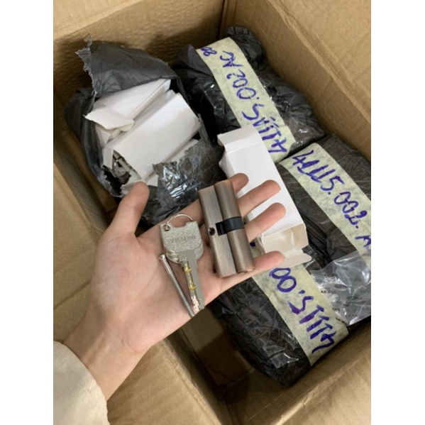 Lõi khoá cửa tay gạt thông phòng cao cấp VICKINI nâu 29x70