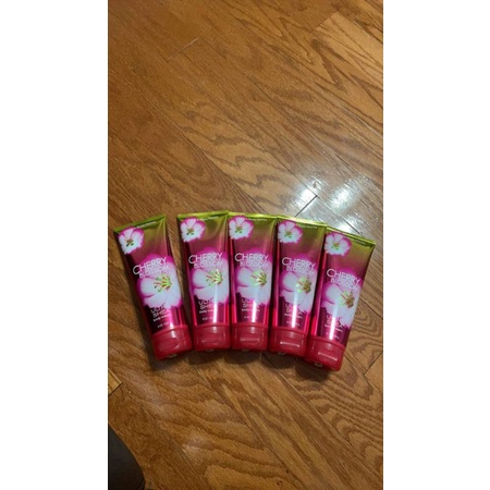 SỮA DƯỠNG THỂ BATH BODY WORKS HOA ANH ĐÀO