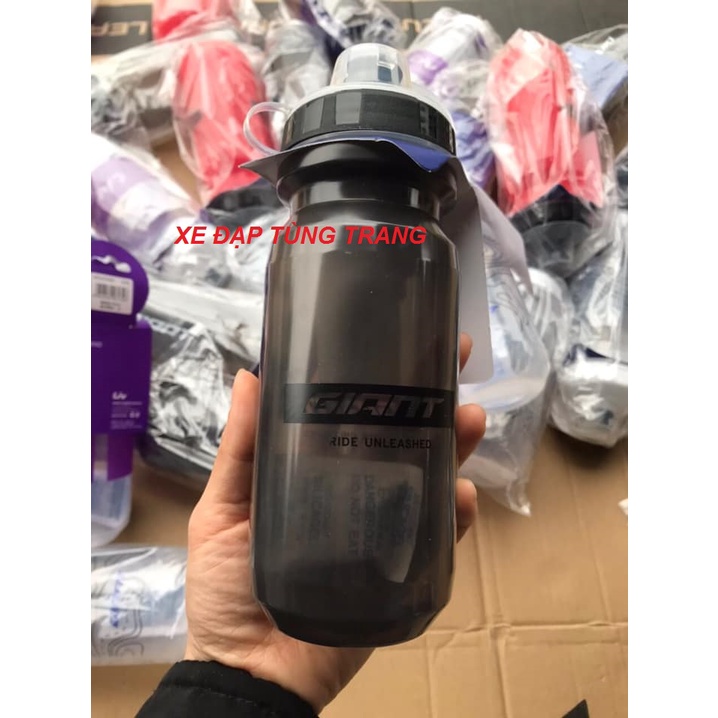 Bình nước xe đạp GIANT 600ml chính hãng nguyên tem mác bao bì