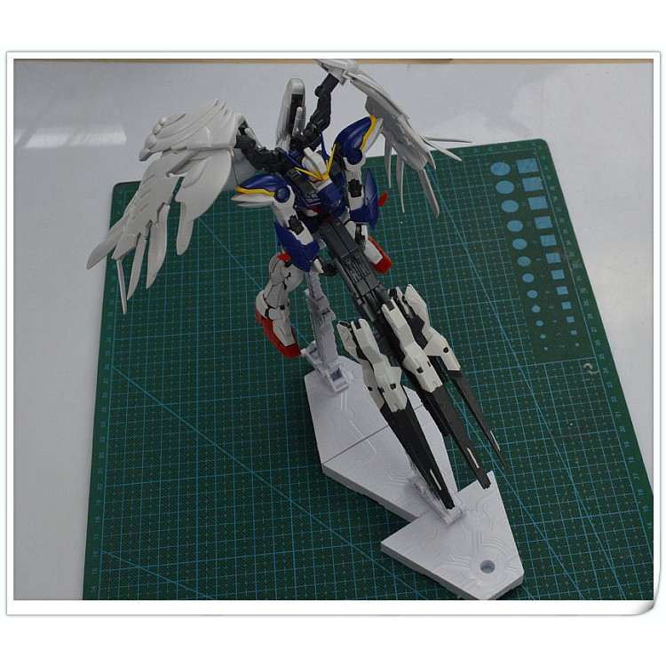 Mô hình lắp ráp  RG 1/144 Wing DreiCG