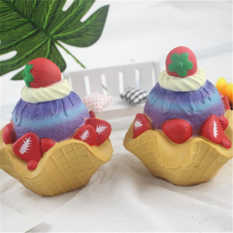 Strawberry sundae model Squishy Slow Rising Cream Scented Squeeze Cute Toy