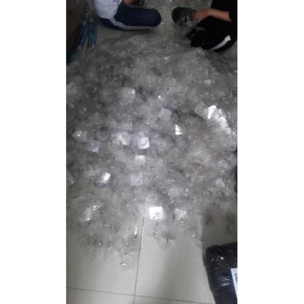 1 cái móc dán tường cường lực trắng