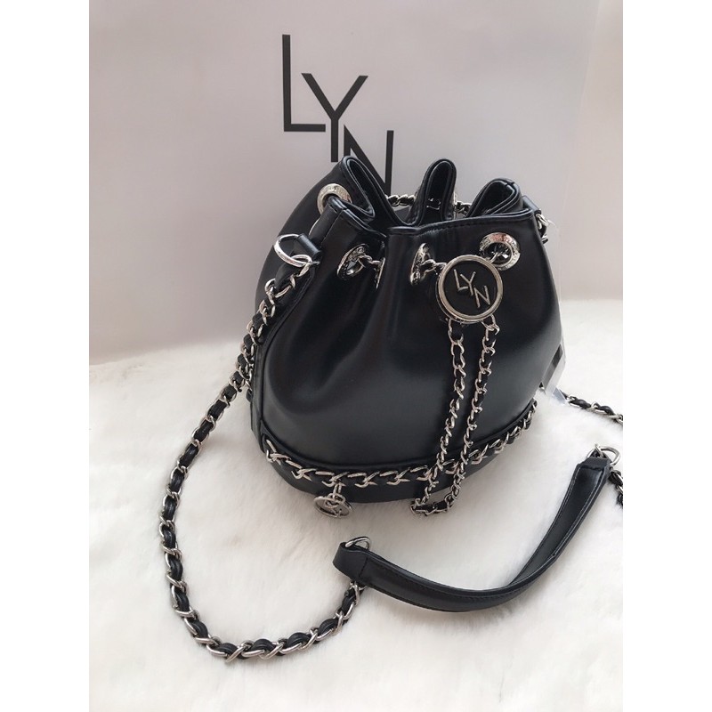 Túi lyn hobo màu đen