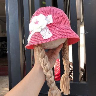 Mũ đi nắng kèm tóc cho Bé