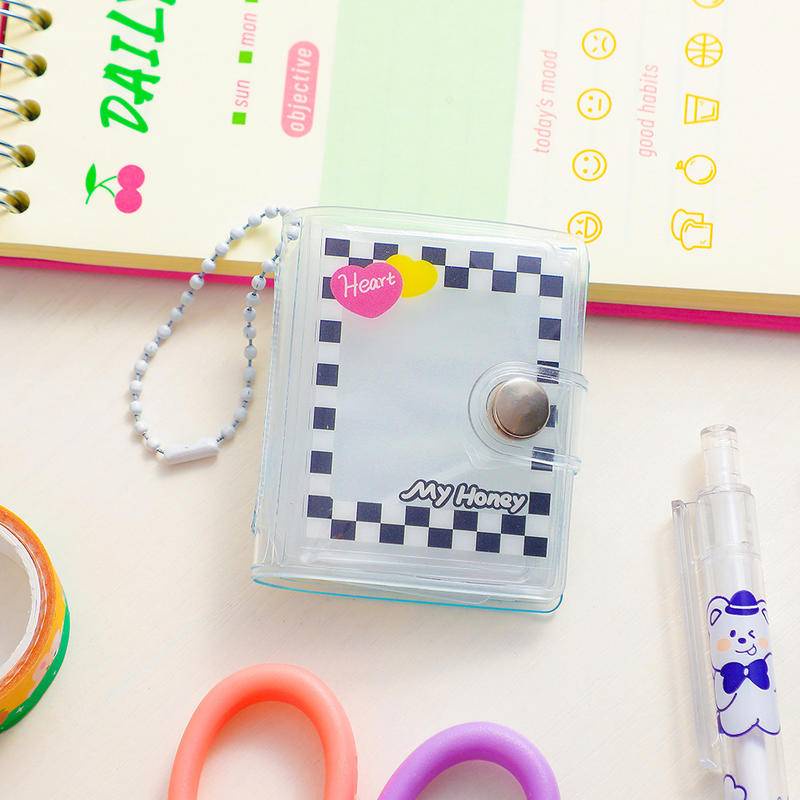 Album Đựng Thẻ Mini Bằng PC Trong Suốt 2 inch Kèm Móc Khóa Phong Cách Hàn Quốc