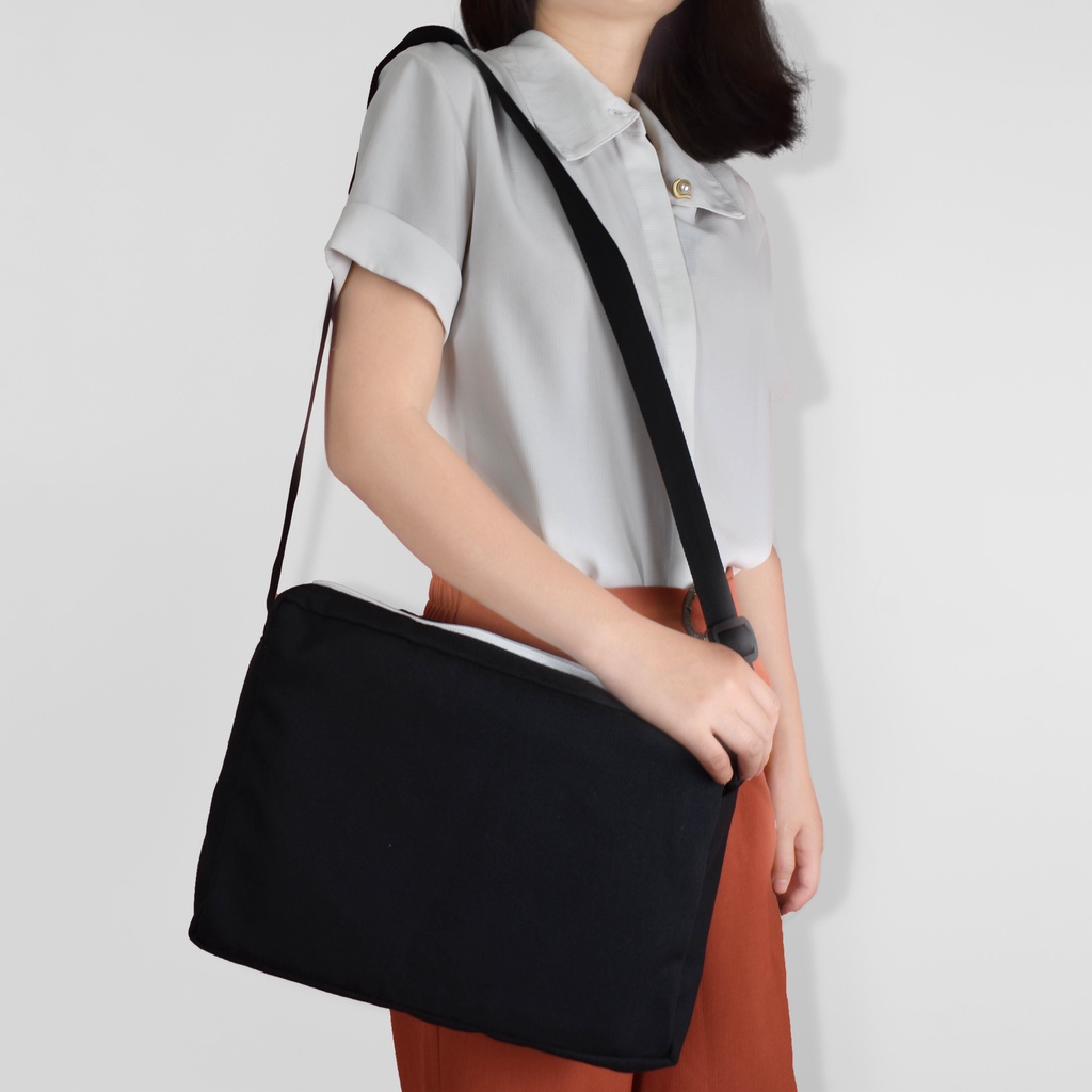 Túi Đựng Laptop Đeo Chéo Vải Canvas Giá Rẻ BK01