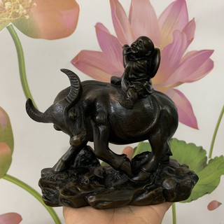 [Tượng trâu] Tượng đá trang trí mục đồng cưỡi trâu - Dài 18cm - Màu nâu đen