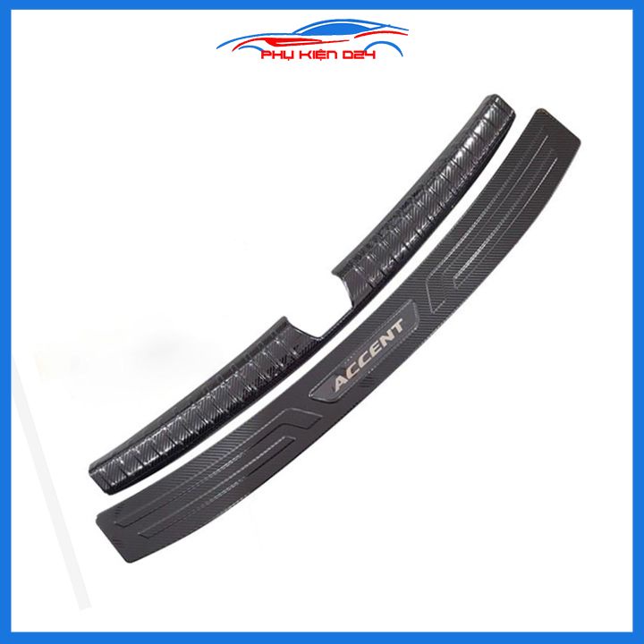 Ốp chống trầy cốp Accent 2021-2022 thép không gỉ vân Cacbon bảo vệ xe chống va đập