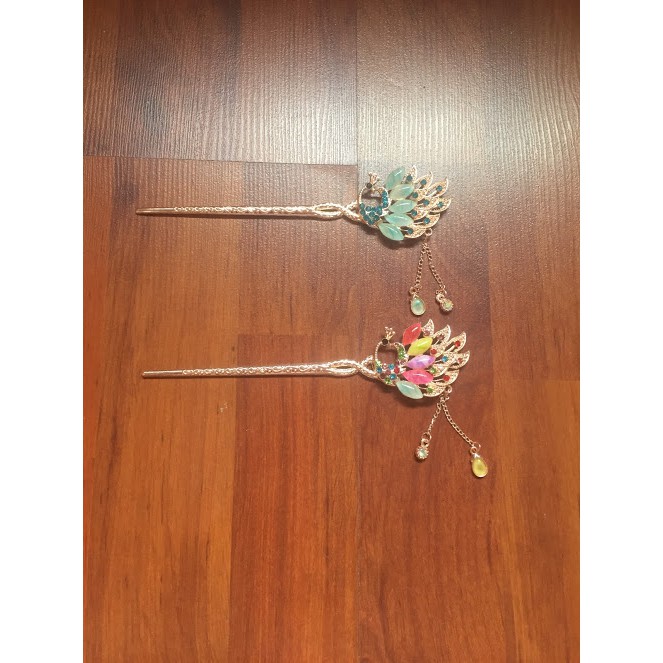 Bờm tóc, trâm cài, dây cài và tùng mặc cùng Hanbok. Hàng đặt trước 10 ngày.