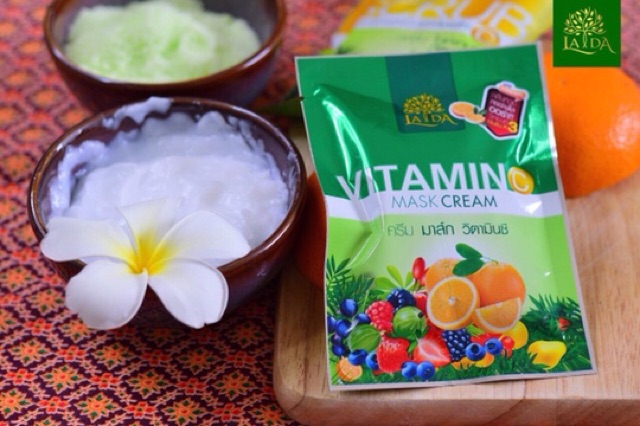 Muối trái cây tẩy tế bào chết Scrub Whitening Vitamin C LADA Spa Thái Lam