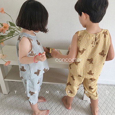 Set Áo Sơ Mi Sát Nách + Quần Short In Hình Gấu Cho Bé