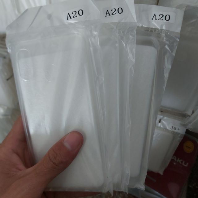 Bộ 3 chiếc ốp lưng cho galaxy A20 silicon trong suốt siêu mỏng(loại tốt)