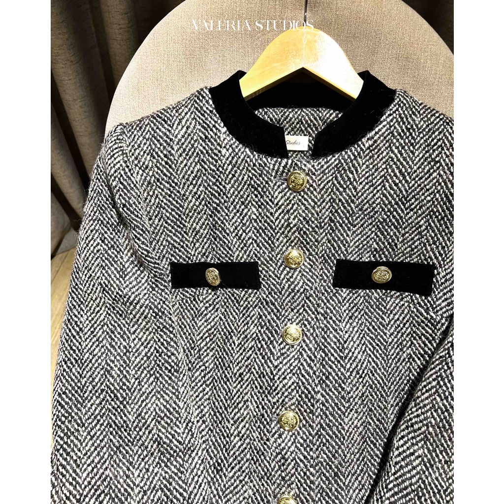 Áo khoác dạ cổ tàu phối viền nhung đen Kanie Jacket | BigBuy360 - bigbuy360.vn