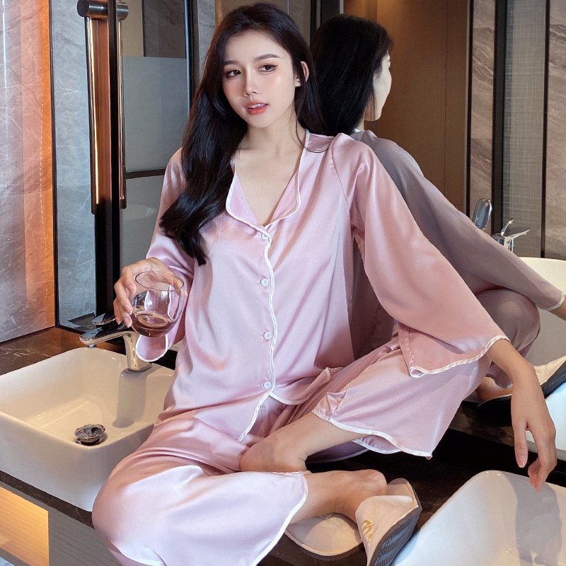 Bộ đồ ngủ tay dài chất liệu lụa mỏng in họa tiết thời trang cho nữ