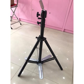 Chân Canh Học Cắt Tóc Cho Salon