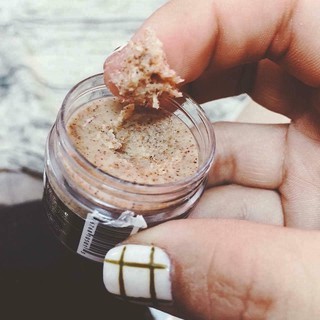 Tẩy Da Chết Môi Lip Scrub