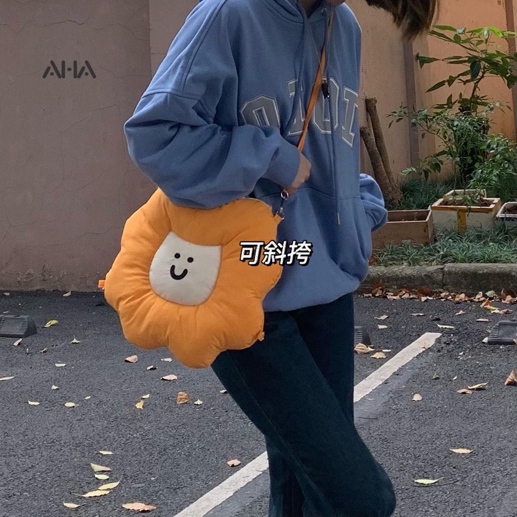 Túi đeo chéo AHA official đựng máy tính bảng 11-inch thiết kế dễ thương