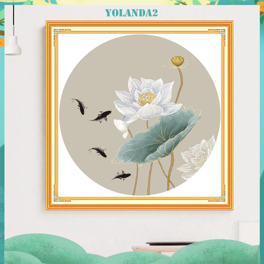 Bộ dụng cụ làm tranh thêu chữ thập họa tiết lá sen và cá 11CT