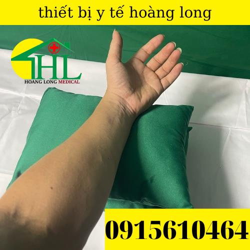 Gối kê tay khám bệnh, lấy máu xét nghiệm bệnh nhân màu xanh , màu trắng