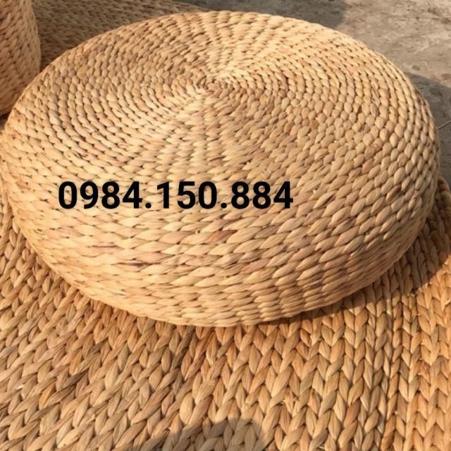 Ghế đôn ngồi bệt đan từ lục bình