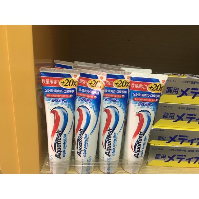 Kem đánh răng Aquafresh Nhật Bản