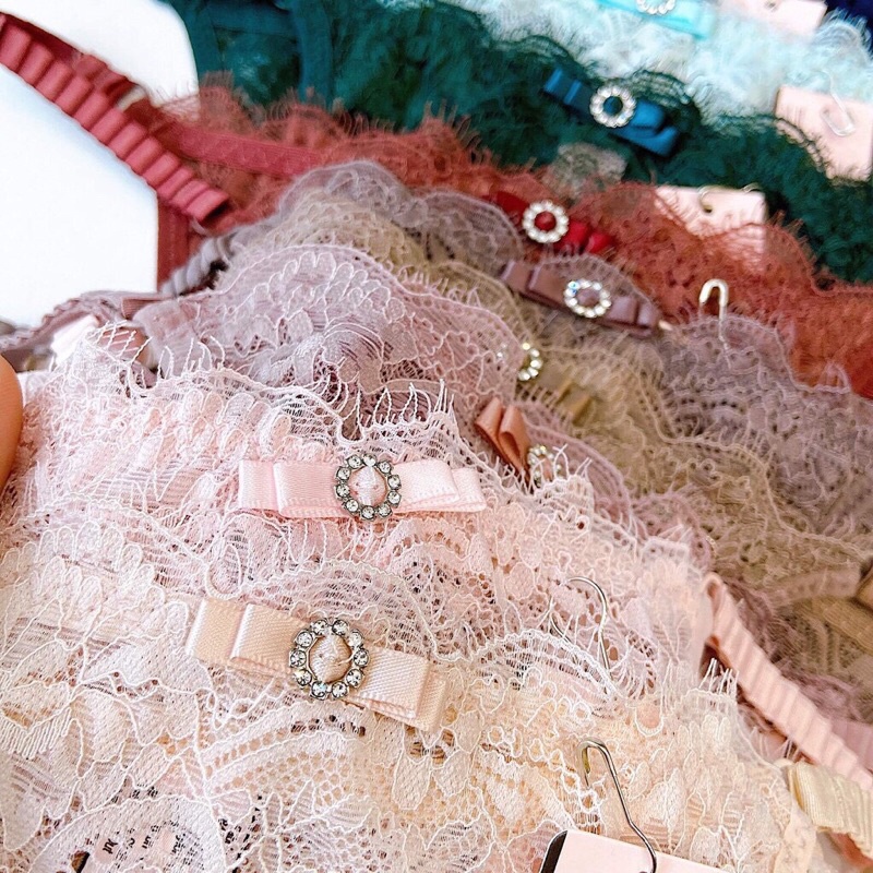 Quần lót LỌT KHE ren dây sườn sexy gợi cảm 8001