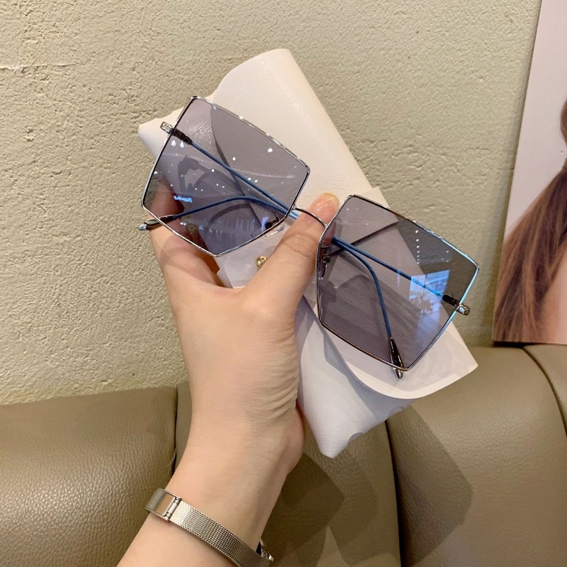 Kính Mát Gọng Vuông Kim Loại Chống Tia UV Thời Trang