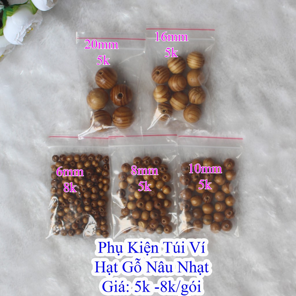 Hạt gỗ nâu nhạt
