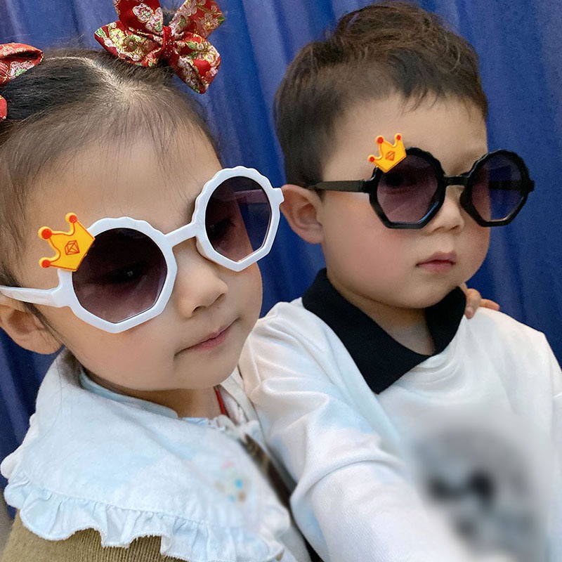Kính Mát Lật Gọng Tròn Dễ Thương Dành Cho Bé Trai Bé Gái