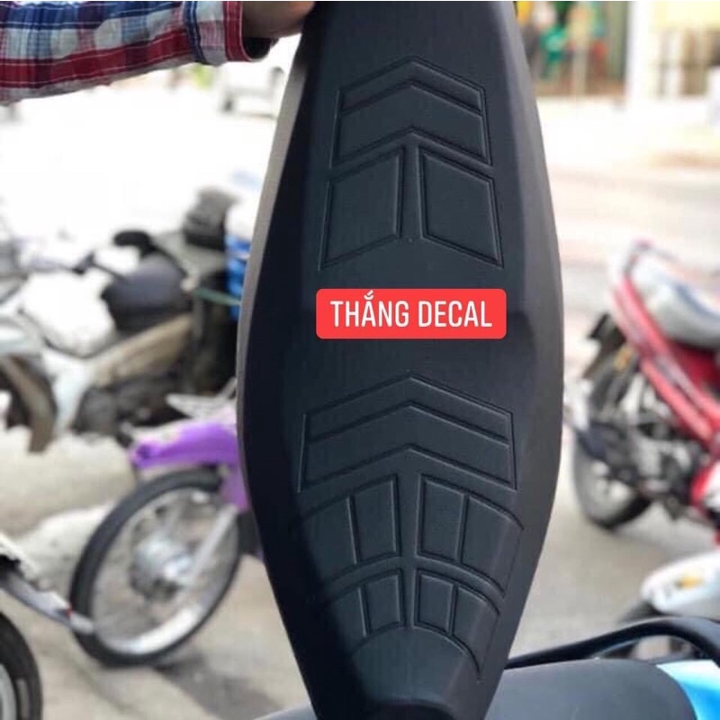 Vỏ yên vạch kẻ đen da dai đa năng phù hợp mới tất cả loại xe