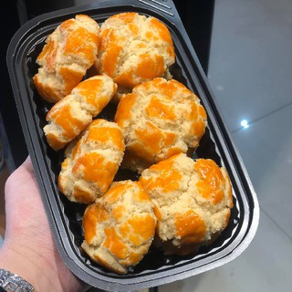 Bánh bột đậu mặn ( trứng ) giòn vị thanh ngọt nhẹ, Bánh tết xưa của ông bà, đặc sản bánh nhà làm