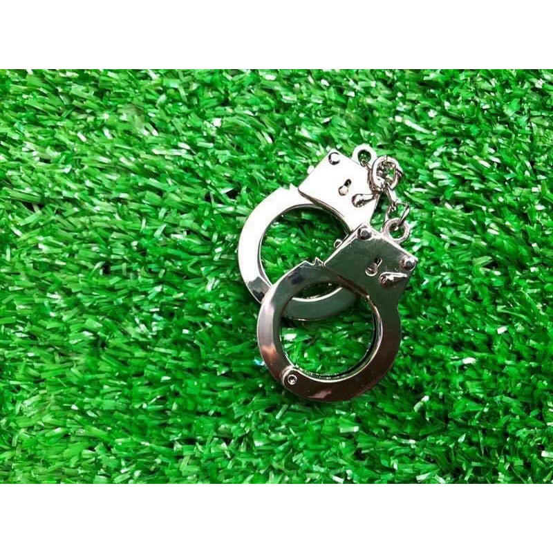 móc khoá còng tay mini sáng tạo
