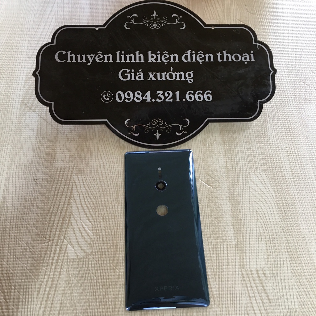 NẮP LƯNG SONY XZ2