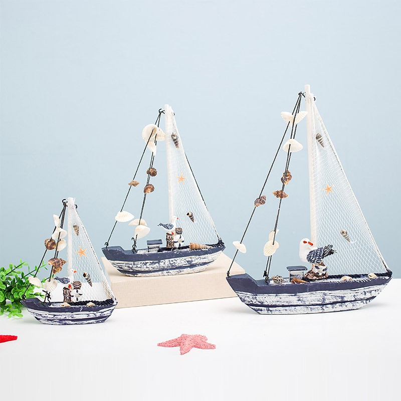 Mô hình thuyền trang trí lưới và chim biển