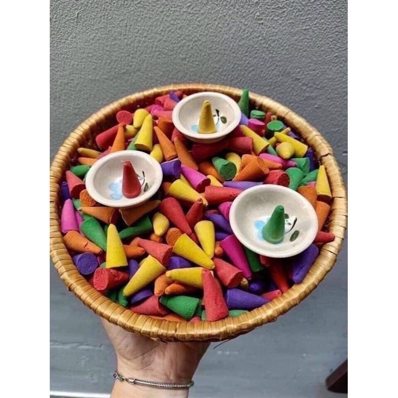 GÓI 100 VIÊN Nụ Trầm Hương KÈM CHÉN THÁI LAN🌸🌸