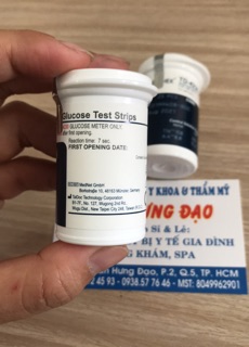 Que thử đường huyết Clever Chek (Lọ 25 que - date mới)