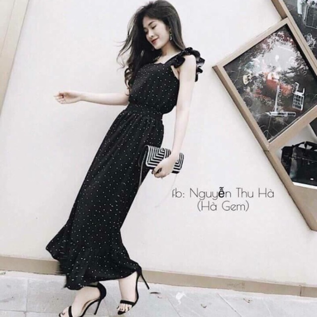 Váy chấm bi cánh tiên