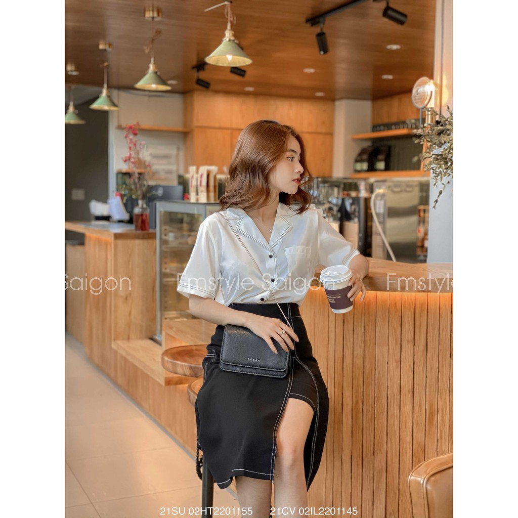 Chân váy dài Ulzzang xẻ trước Vintage Fmstyle Saigon 20CV11IL1201