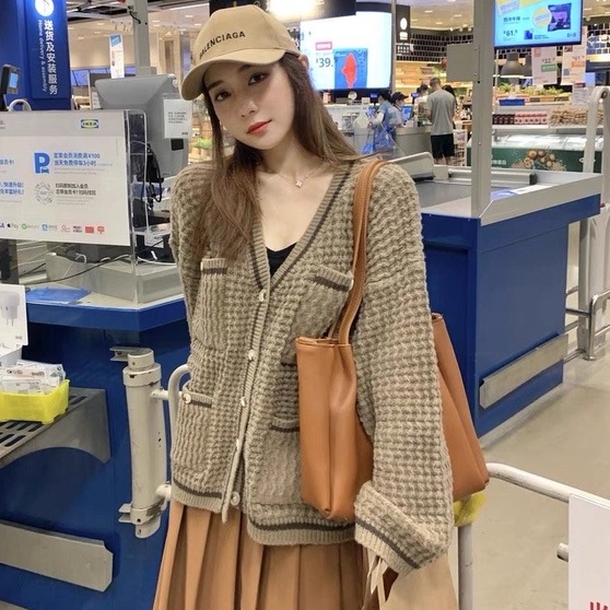 Áo cardigan len dáng rộng