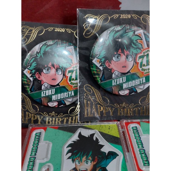 Huy hiệu + standee sinh nhật BnHA