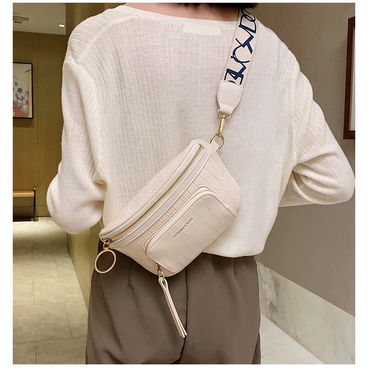 Túi xách nữ túi đeo bụng da sần có hai ngăn dây đeo bản to thời thượng LK208
