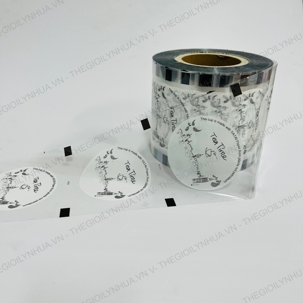 Màng dập cốc, cuộn màng dập in sẵn, màng dập cốc nhựa cuộn lớn 2400 logo, màng ép ly nhựa trà sữa từ 300ml đến 700ml 701