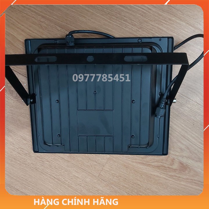 Đèn năng lượng mặt trời ĐÈN PHA 200w  - GIÁ SIÊU ĐẸP