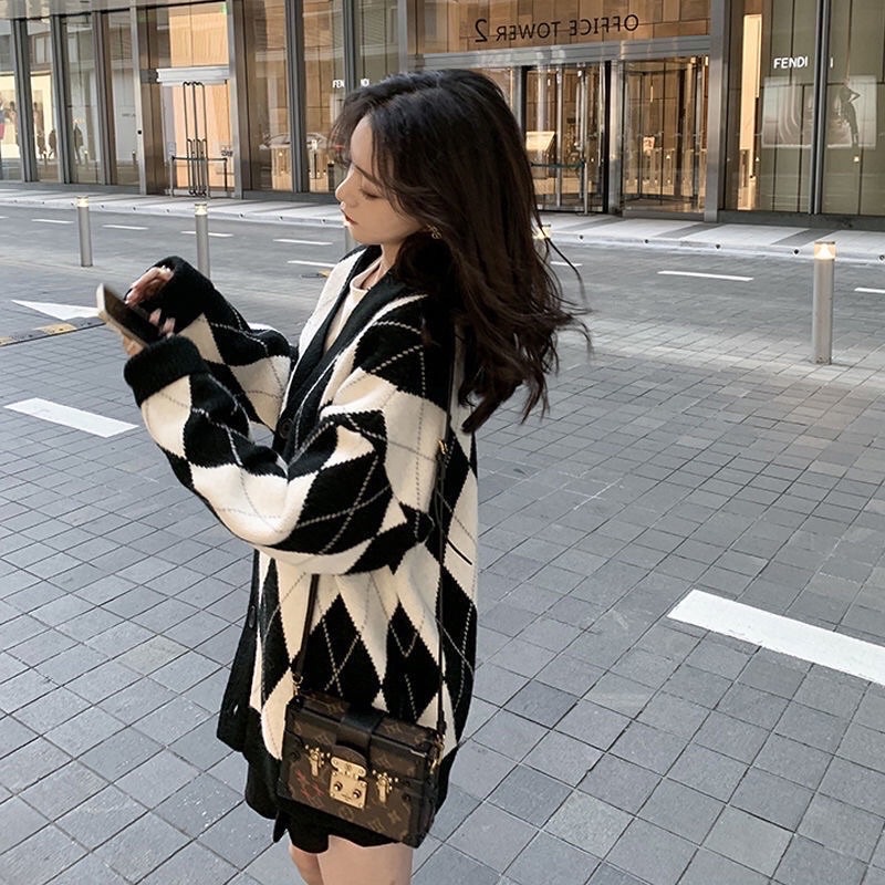 Áo Khoác Cardigan Kẻ Thoi Form Rộng Đen/ Hồng Chất Nỉ .